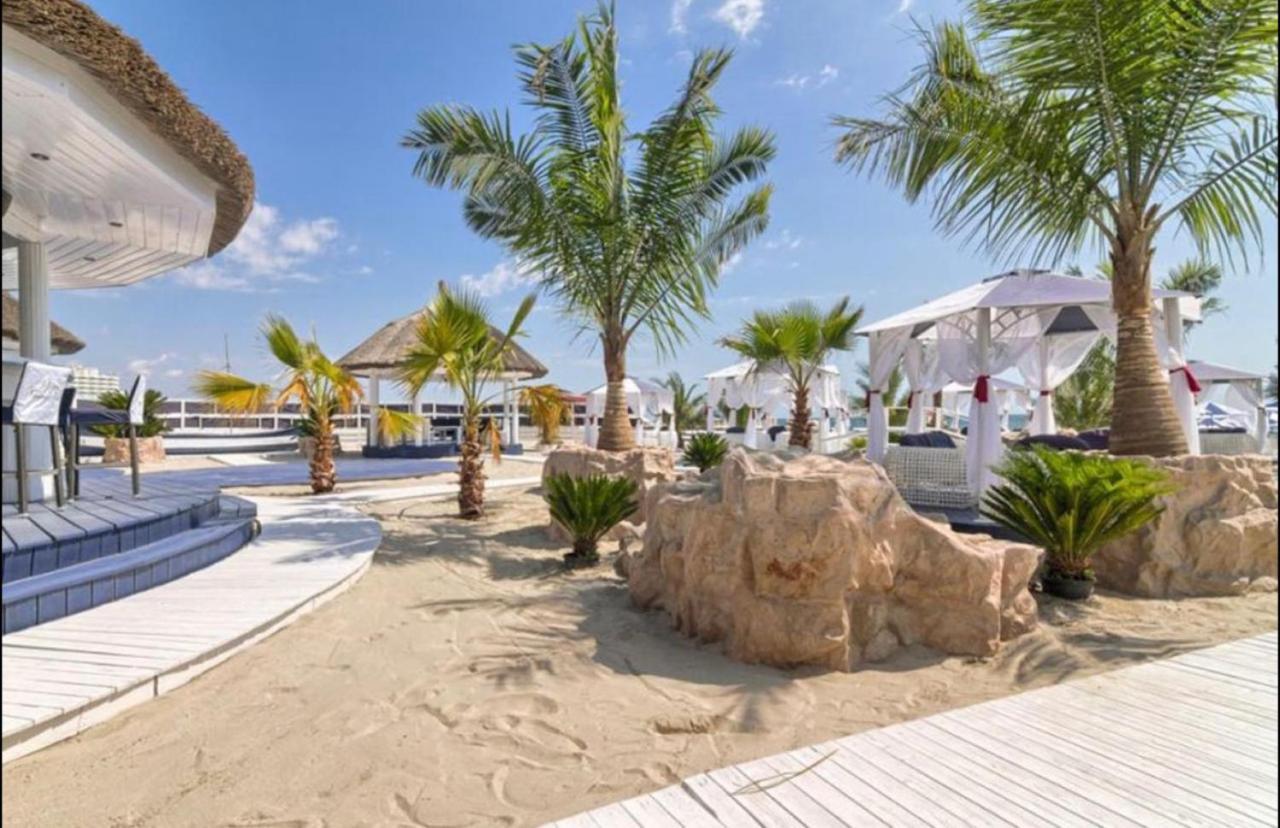 Gota Place Between Lake And Sea Mamaia Exterior photo
