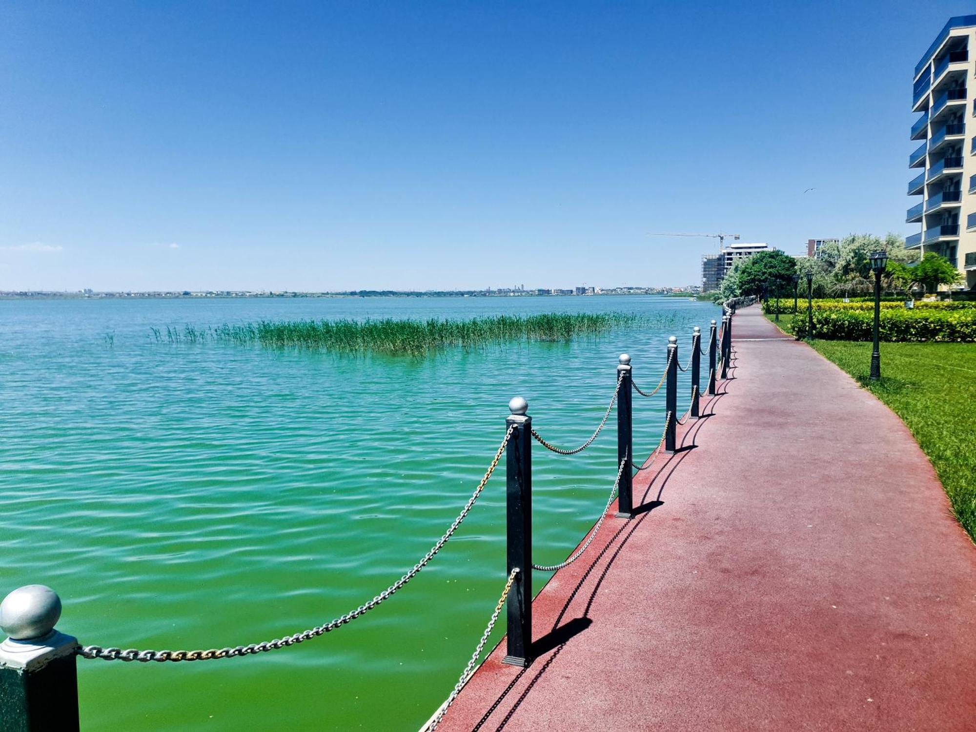 Gota Place Between Lake And Sea Mamaia Exterior photo