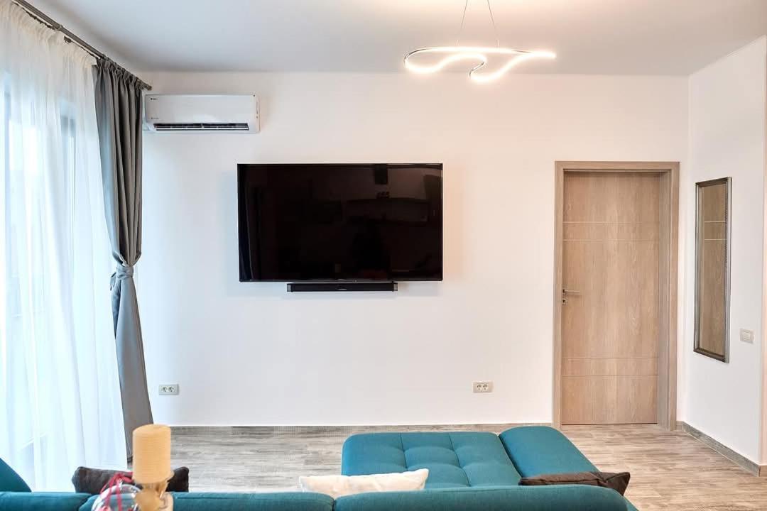 Gota Place Between Lake And Sea Mamaia Exterior photo